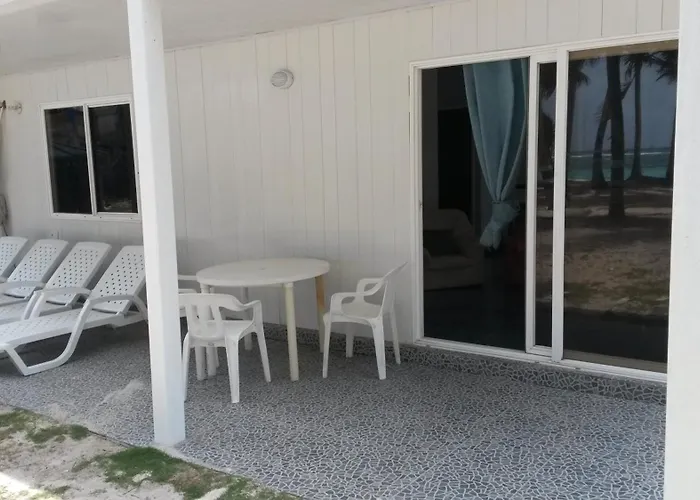 Zippy\'S Sea View Apartments